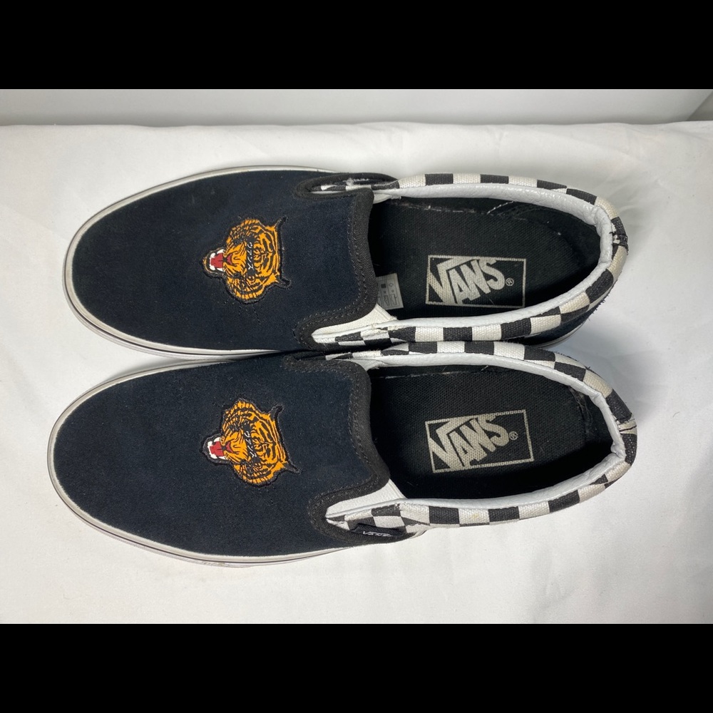 VANS CLASSIC SLIP-ON ( TIGER CHECK ) 🐅